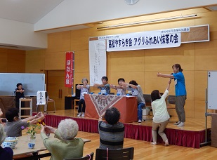４出雲弁で上演する健康劇（出雲地区）
